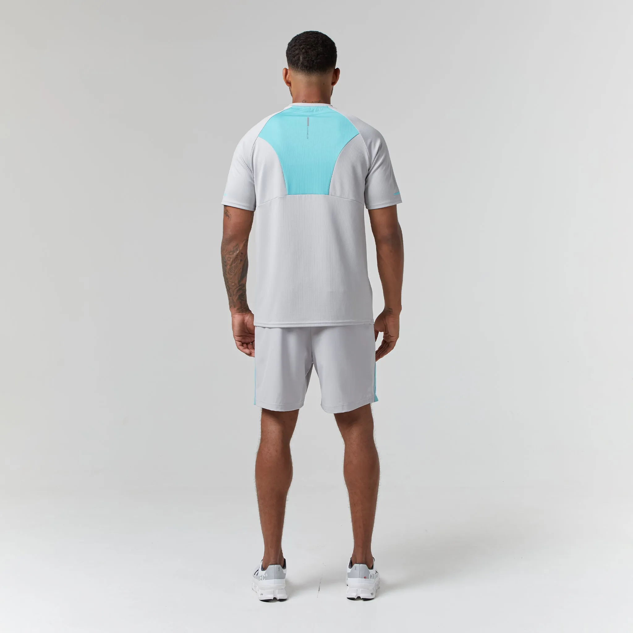 Cut & Sew Stripe Training Twinset I Ice Grey Aqua