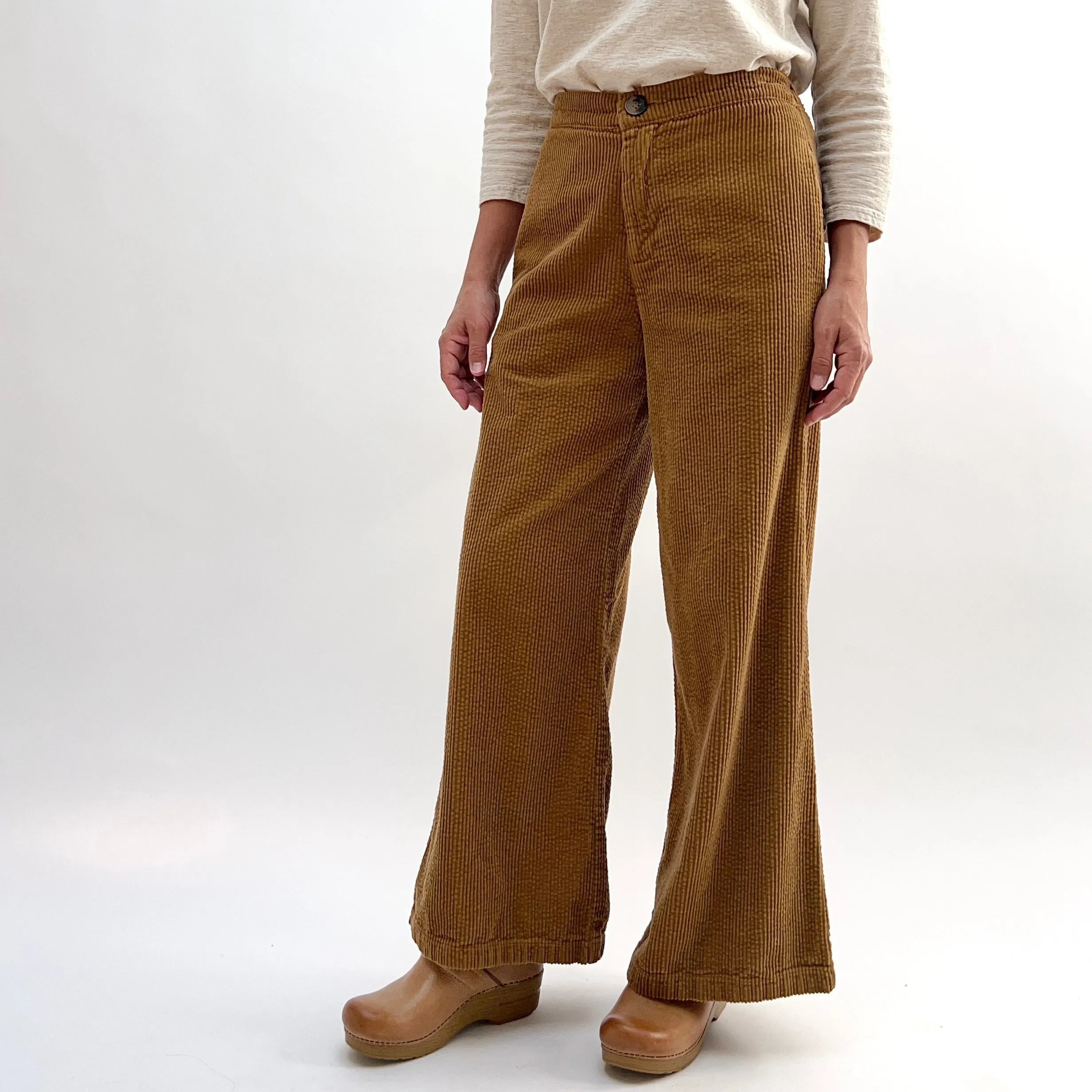 Cut Loose | Lux Corduroy Wide Leg Zip Pants in Brass