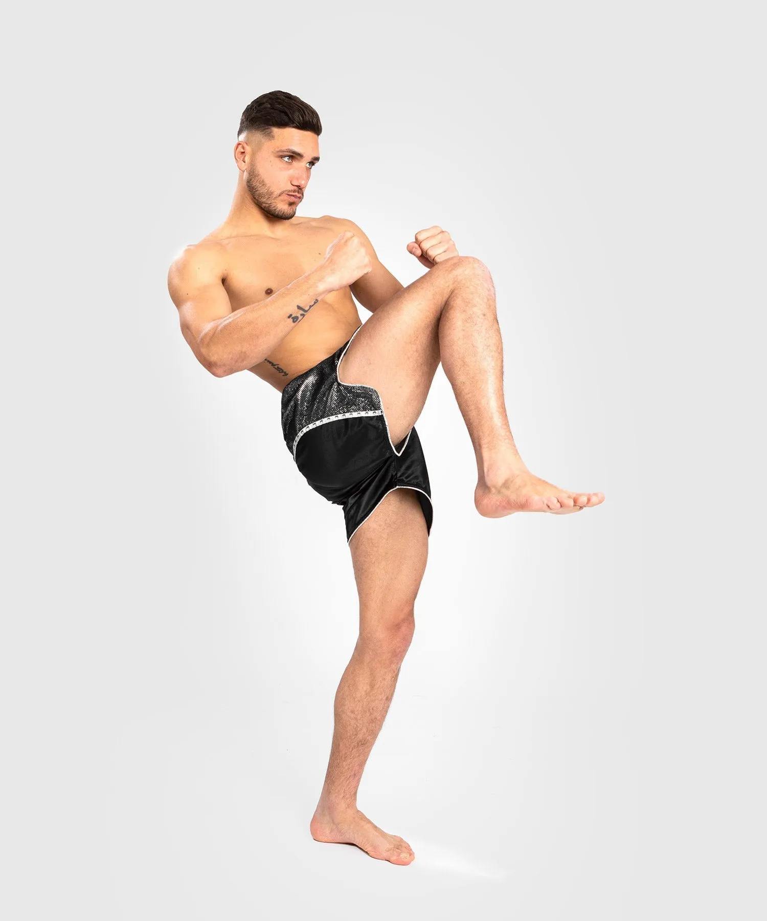 VENUM ABSOLUTE 2.0 MUAY THAI SHORTS (BLACK / SILVER)
